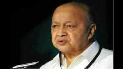 Virbhadra gives 40 lakh to Loreto Convent