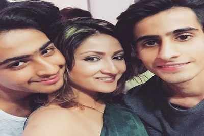 Urvashi Dholakia posts picture of her and sons' tattoos
