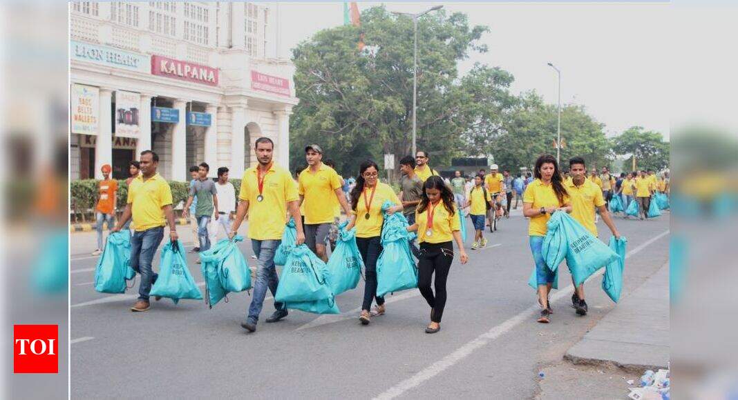'Run to Clean' Campaign held at Delhi's Connaught Place | Delhi News ...