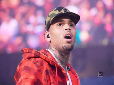 Chris Brown sued by Suge Knight over 2014 club shooting