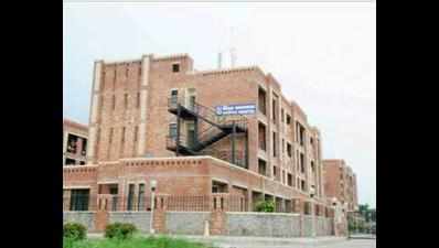 Help pouring in for Kannada library at JNU