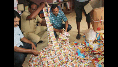 Banned tobacco products of Rs 60,000 caught by Muhamma police