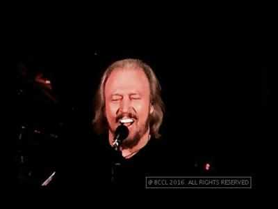 Barry Gibb to release solo album after 32 yrs
