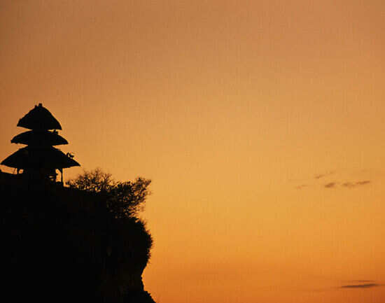 Pura Luhur Uluwatu&mdash;the clifftop temple