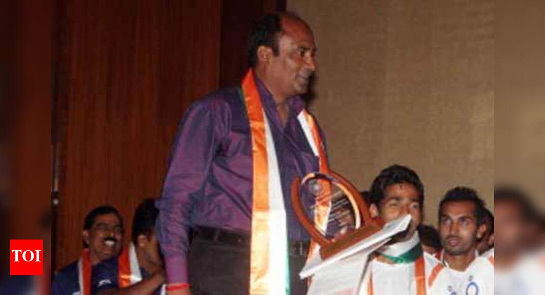 Dhanraj Pillay appeals to PM for Mohammad Shahid's treatment | Hockey ...