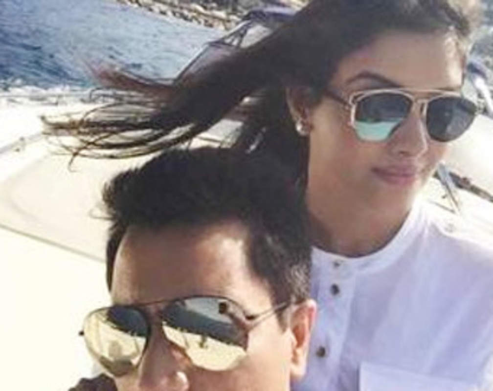 
Asin floods Insta with European vacation pictures
