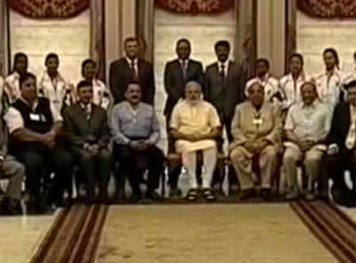 PM Modi meets India's Rio Olympic-bound athletes