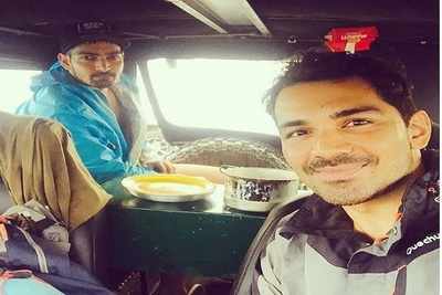 Abhinav Shukla camps in a jeep with friend Harshvardhan