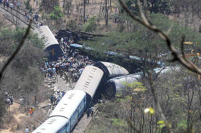 Shahjahanpur rail accident: SC awards compensation to kin
