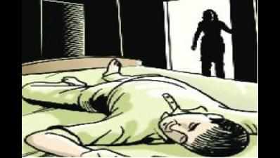 Youth commits suicide at married lover's bedroom