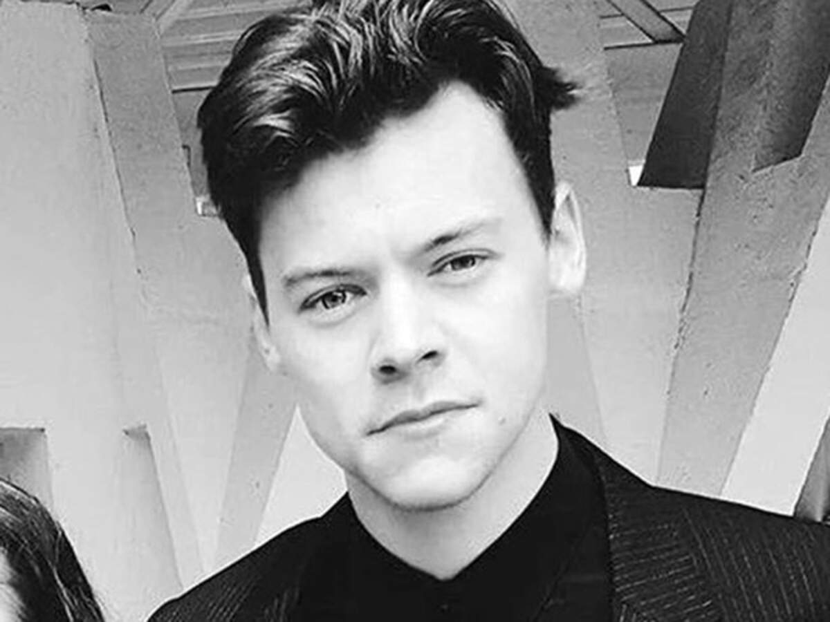 Christopher Nolan Harry Styles Reveals His New Short Hair English Movie News Times Of India