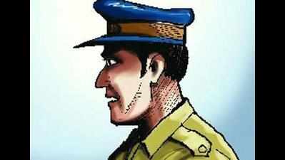 Refused leave, constable threatens to commit suicide