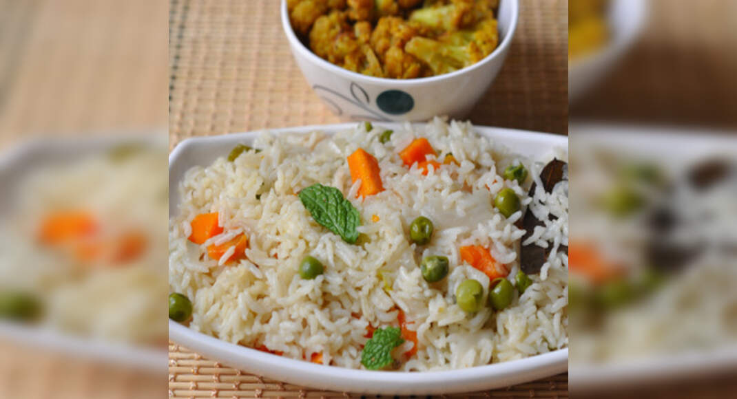 Vegetable Pulao Recipe: How to make Vegetable Pulao Recipe at Home | Homemade Vegetable Pulao Recipe