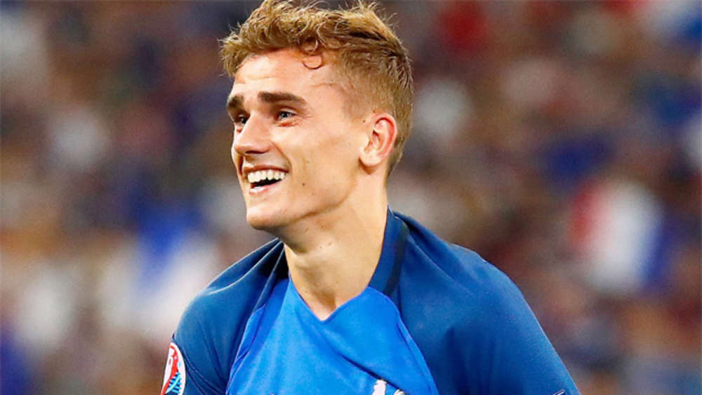 In Pics: Griezmann brace fires France into Euro 2016 final | The Times of  India
