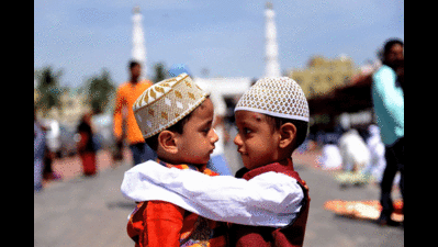 Imams call for peace and tolerance on Eid