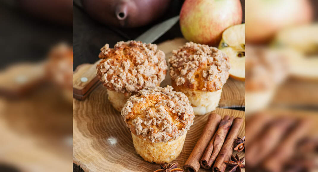 Apple Crumble Muffins recipe by Amrita Raichand on Times Food