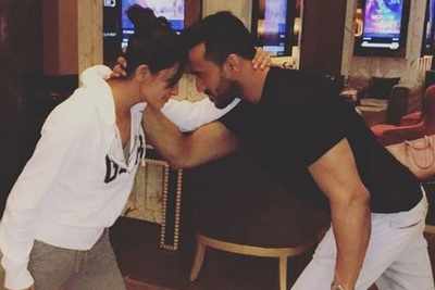 Anita Hassanandani goes the Sultan way with husband Rohit for Salman Khan