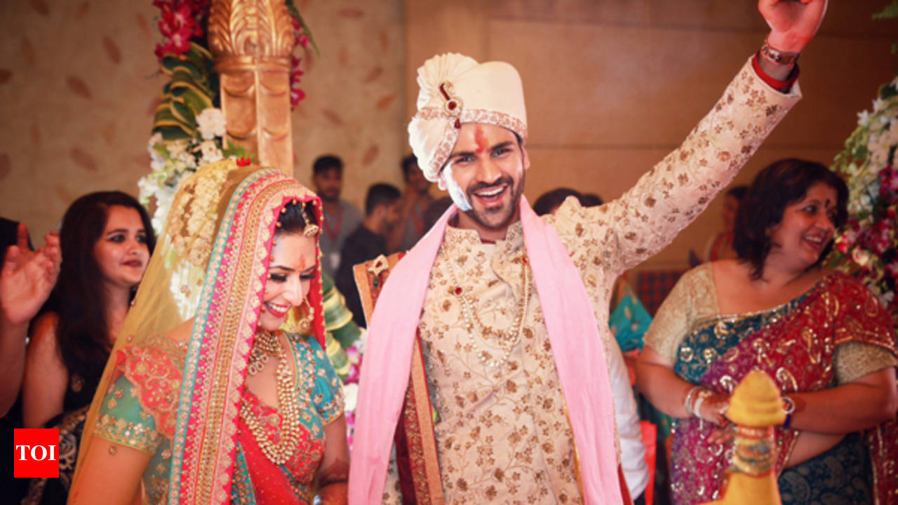 beautiful ❤️ wedding pics of Ishita || divyanka tripathi || Vivek dahiya  #status #divyankatripathi - YouTube