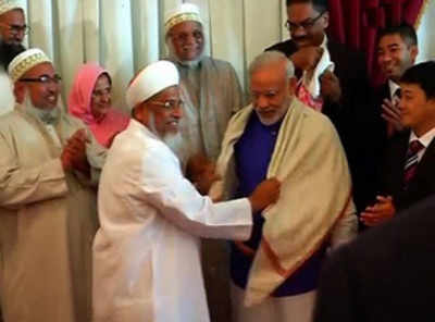 PM Modi interacts with Indian community in Dar es Salaam