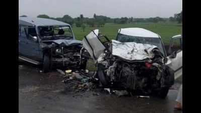 Former Ratlam BJP prez, wife killed in road mishap