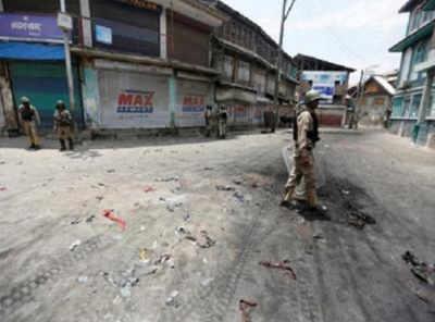 Kashmir unrest: Curfew remains in force, toll climbs to 34