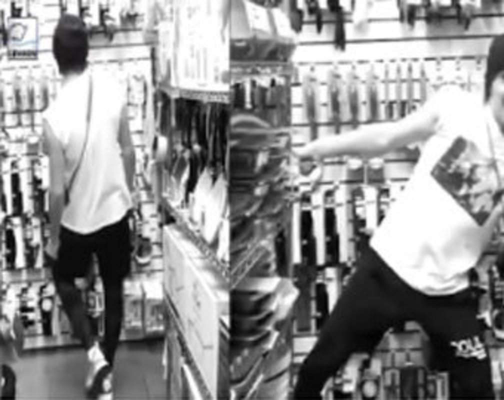 
Brooklyn Beckham shakes a leg on ‘Can’t Stop The Feeling’
