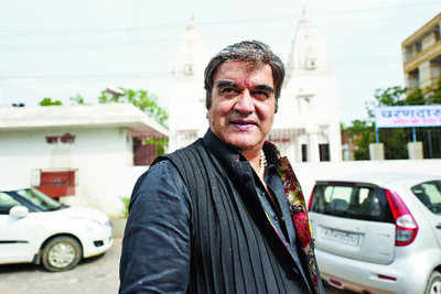 Rajasthani filmmakers busy copying Bollywood: Surendra Pal