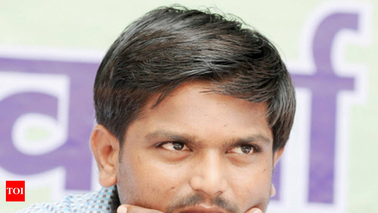 Hardik Patel Patidar: Hardik Patel, Patidar quota stir leader, released  from jail | India News - Times of India