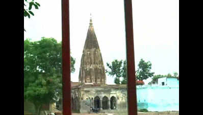 Priest defends temple cleaning post Dalit women charges