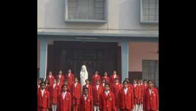 Notre Dame felicitates Class XII toppers