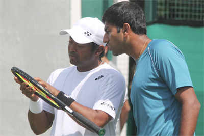 Paes, Bopanna seal Davis Cup play-off place with easy win