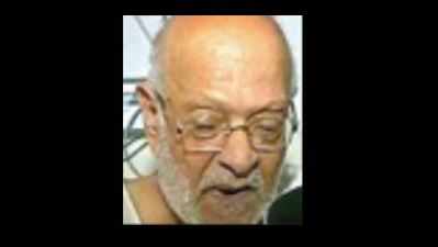 Mahatma's grandson returns to Surat ashram