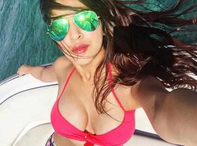 Sonarika Bhadoria's bikini pics were for her Bollywood debut Saansein?