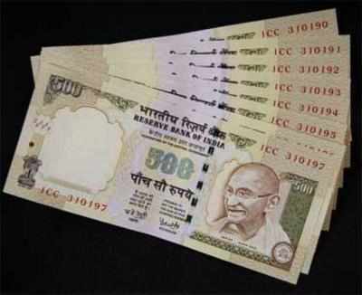 Rupee drops 13 paise to 67.20 versus US dollar