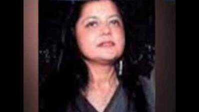 After Navjot Singh Sidhu quit BJP, now Kirti Azad's wife to join AAP?