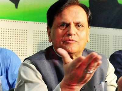 Ahmed Patel condemns attacks on Dalits in Gujarat