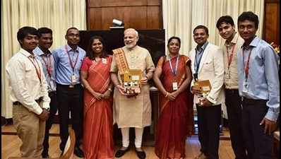TN students who built sat meet PM Modi