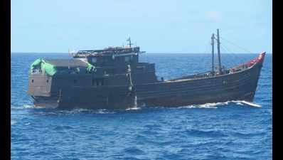 Coast Guard arrests 11 Myanmarese off Andamans