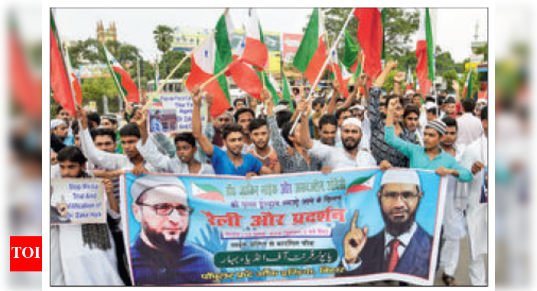 Pro-Naik protests worry MHA, but it can do little | India News - Times ...
