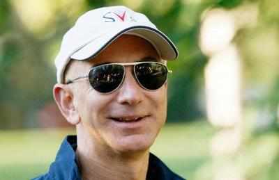 Amazon CEO Jeff Bezos just passed Warren Buffett to become the third richest man in the world