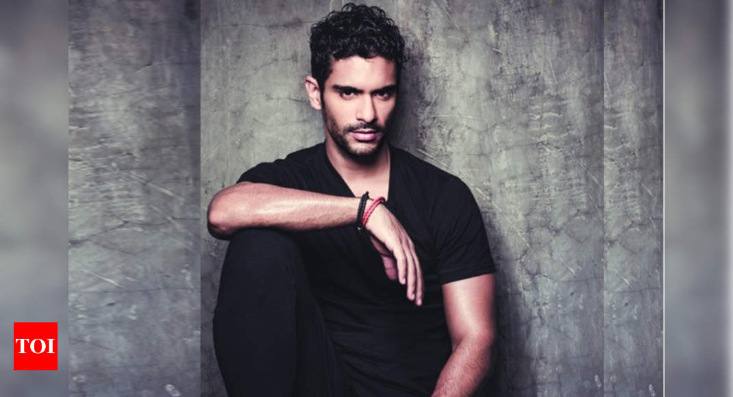 Angad Bedi takes inspiration from the book ‘The Power’ for his role in ...