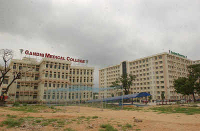 21 die in Hyderabad govt hospital, staff blame power cut