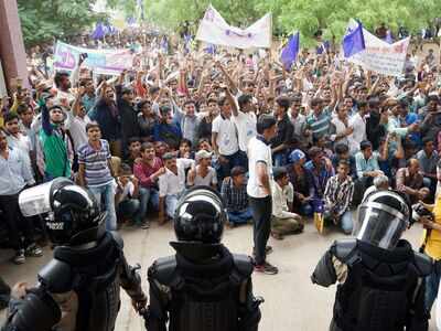 `Police baton' used by cow vigilantes in Una flogging