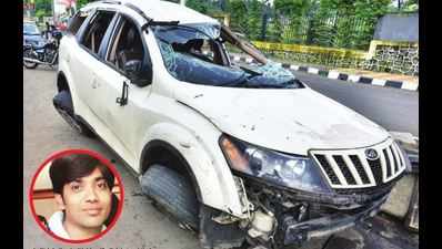 High-speed crash on Eastern Express Highway kills businessman