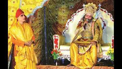 When Ramleela troupe from Ayodhya portrayed Ravana as scholar, expert
