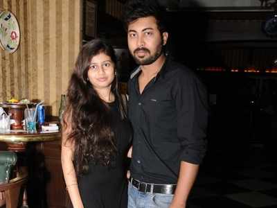 Pratha and Ishaan looked gorgeous partying on Saturday night at 10 D in Chennai