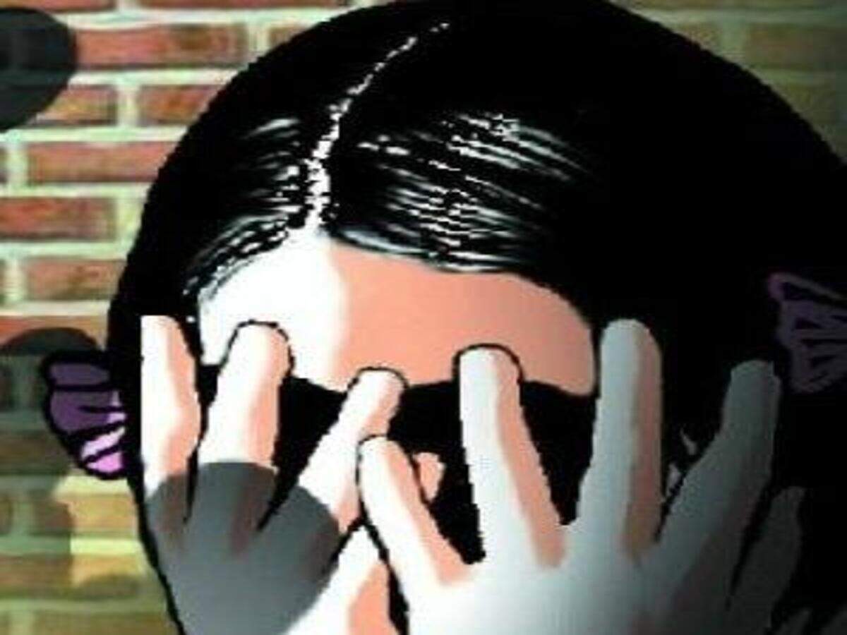 In Kolkata abuse facial Akanksha Massage