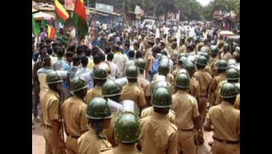 Mahadayi water row: Karnataka Bandh hits transport and business ...