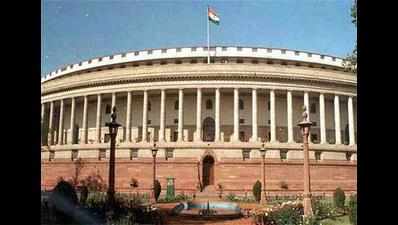 BJP MP stirs Vidarbha pot in Delhi; ripples felt in Mumbai