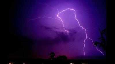 Lightning strikes kill 30, injure dozens in 8 dists